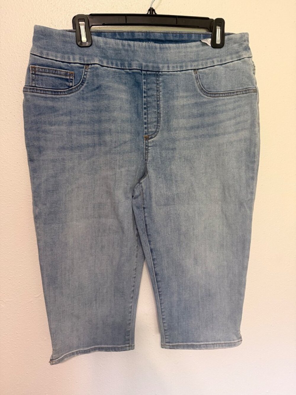Chico's Capri Denim Jeans Pull On Jegging Style Blue Womans 12